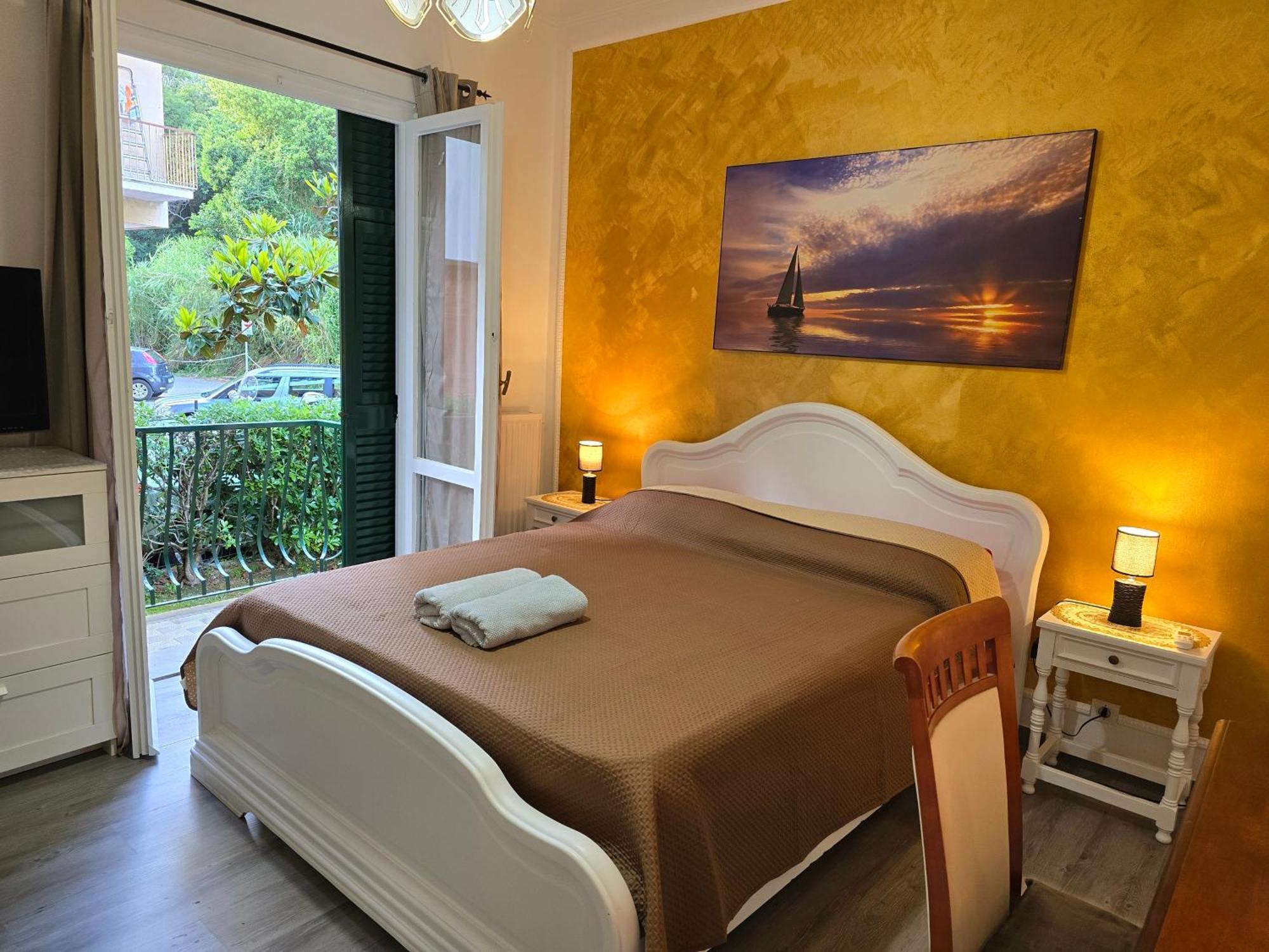 Golden Holidays Lavagna Bagian luar foto
